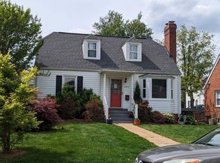 2908 Meadow Ln, Falls Church, VA 22042