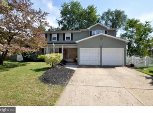 41 Champlain Rd, Marlton, NJ 08053