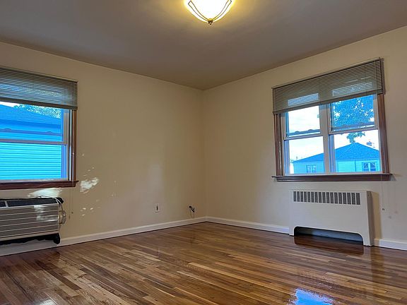 4th image of 5333 206th St