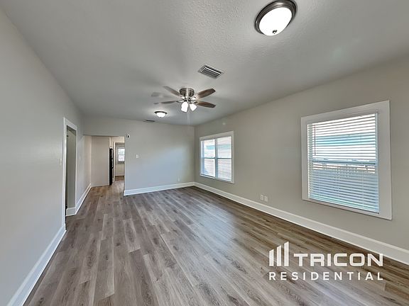 2nd image of 305 W Chelsea St