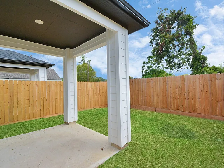 5516 Hardy St — Photo 30