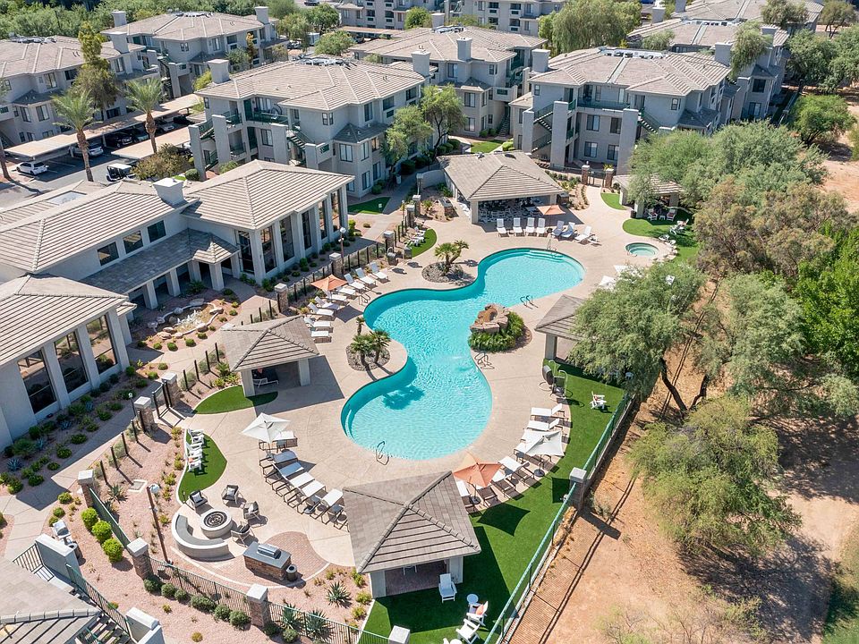 Nines at Kierland, Scottsdale, AZ, Aerial Pool View