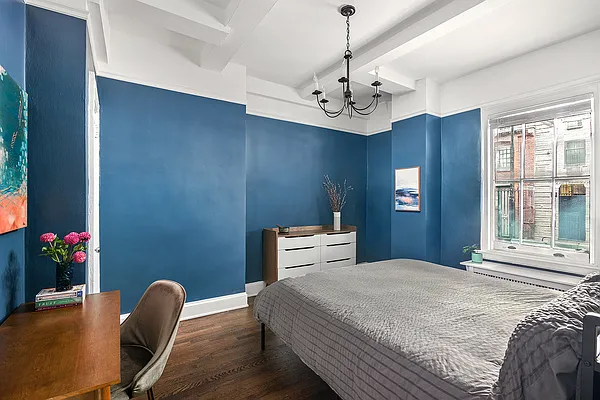 Sold by Compass | media 2