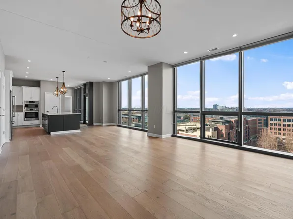 250 Spring St APT 1013, Columbus, OH 43215