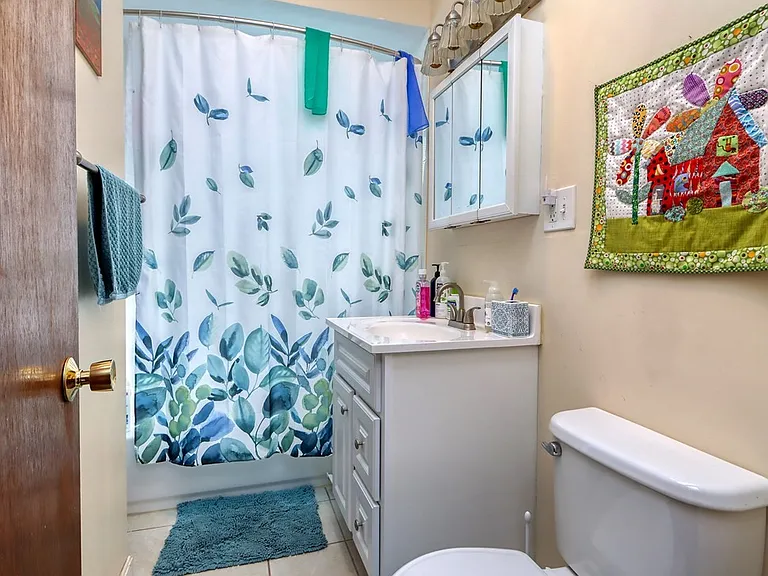 26 Oakland St #2 — Photo 6