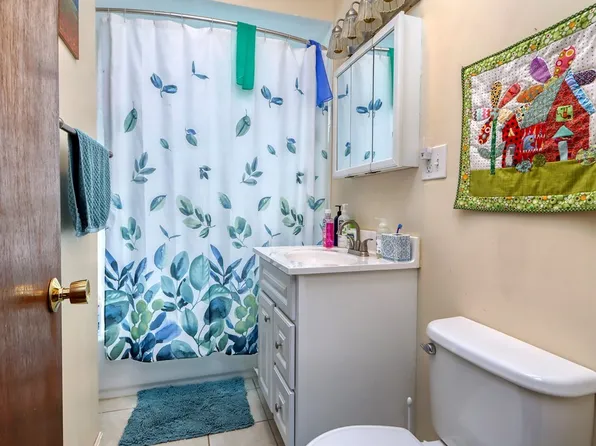26 Oakland St #2, Cambridge, MA 02139