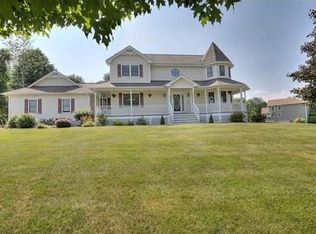 8 Diana Dr, Haverhill, MA 01832