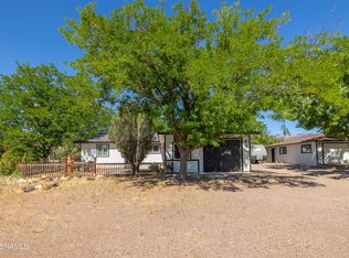 8400 Pine Country Ln, Flagstaff, AZ 86004