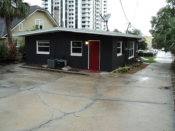424 Hillcrest Back-door and view on Park Lake Towers