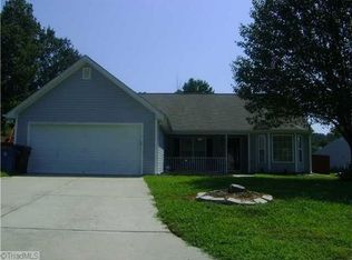 1703 Bellwick Dr, Greensboro, NC 27406