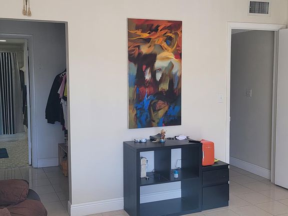 5th image of 9369 Fontainebleau Blvd APT J218