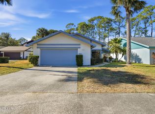 118 Meadowbrook Cir, Daytona Beach, FL 32114