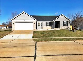 201 Cherrywood Parc Dr, O'Fallon, MO 63368