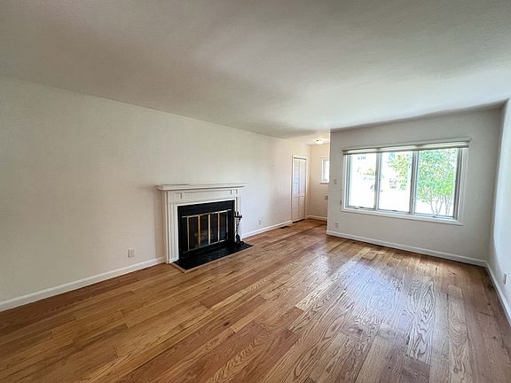 4th image of 3805 Kenwood Ave