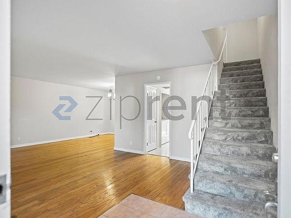 5th image of 1123 Glengarry Dr