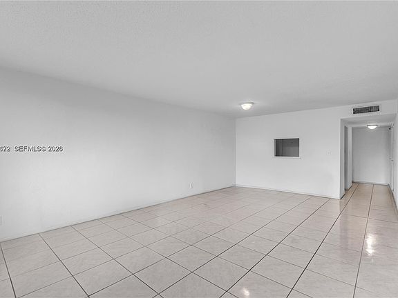 4th image of 9001 SW 77th Ave APT C402