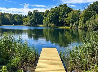 16 Wagon Wheel Rd, Highland Lakes, NJ 07422