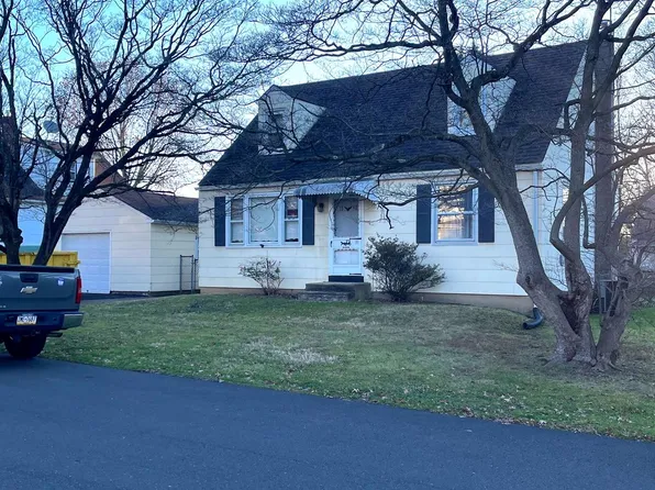 1090 Buttonwood Ave, Bensalem, PA 19020