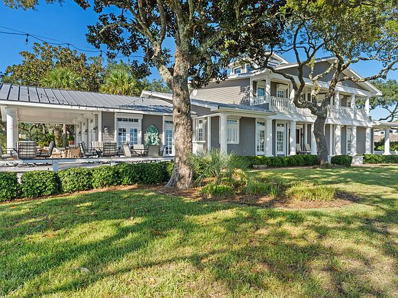 3rd image of 11 Paradise Point Rd