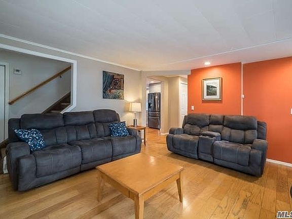 4th image of 20 Sherwood Ave
