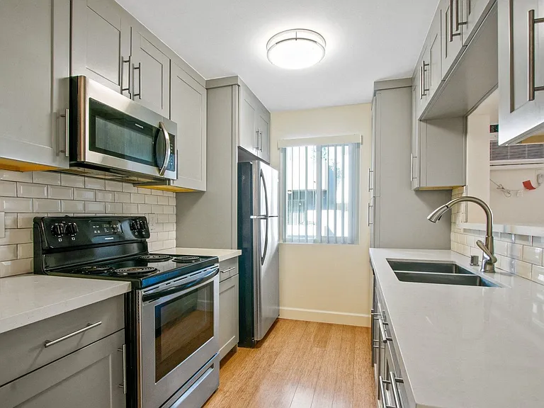 9600 Lucerne Ave — Photo 16