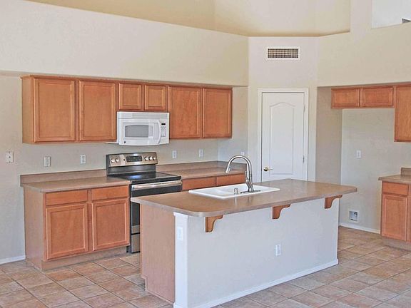 3rd image of 9161 W Clara Ln