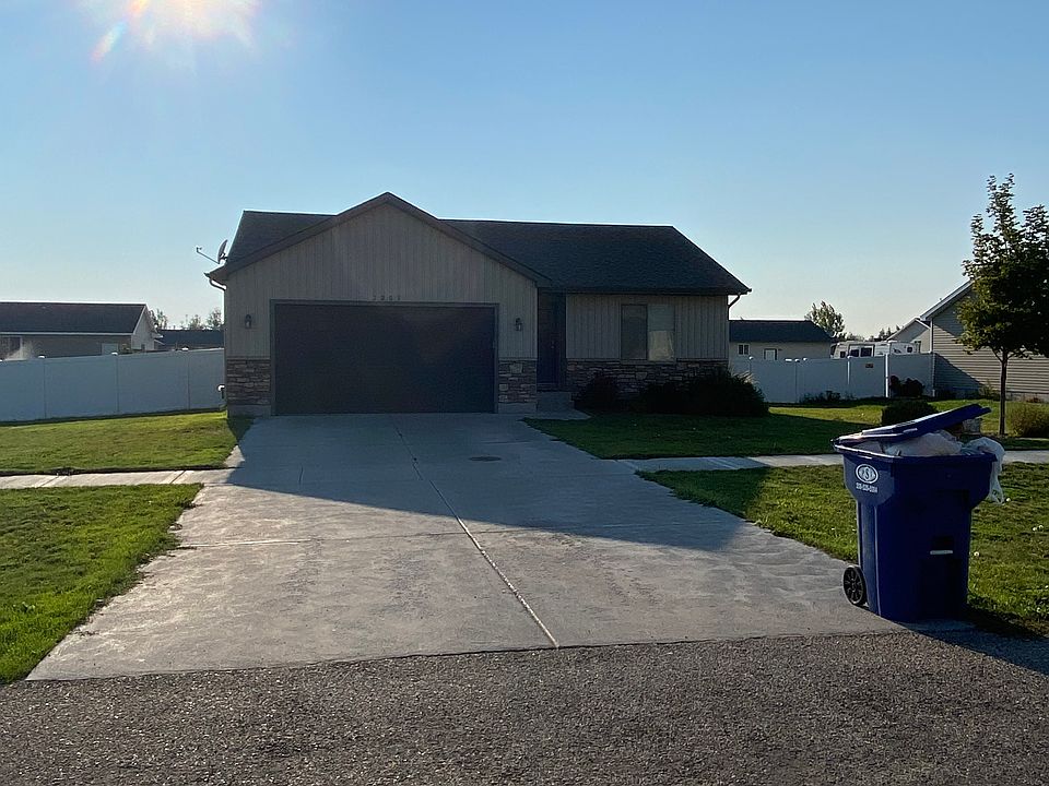 1st image of 2201 N Roy Dr