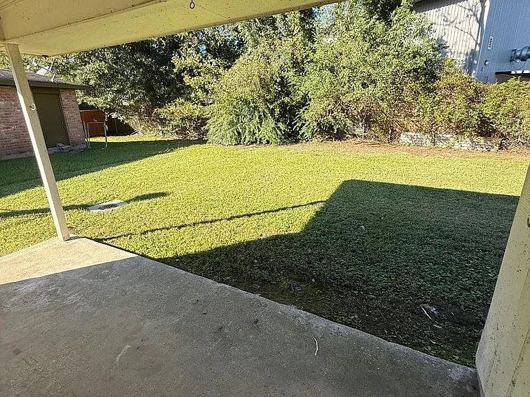 8181-8183 Jefferson Park Dr — Photo 4