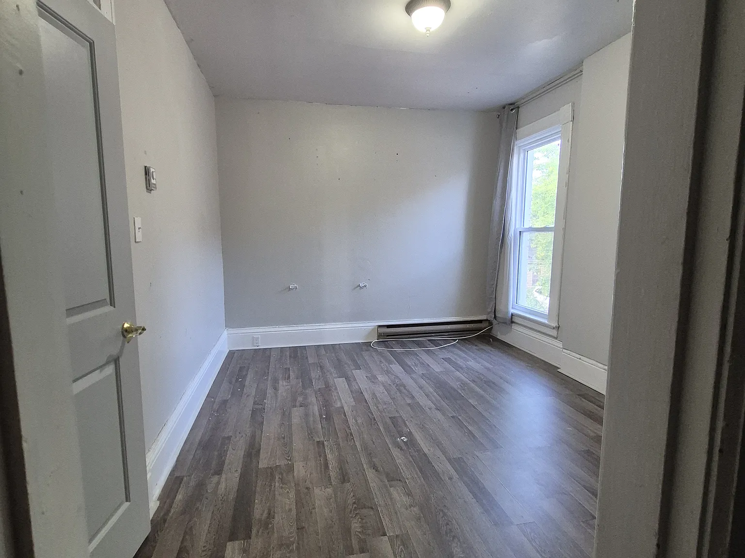 2 bed, 1000 sqft, $1,500 — Photo 2