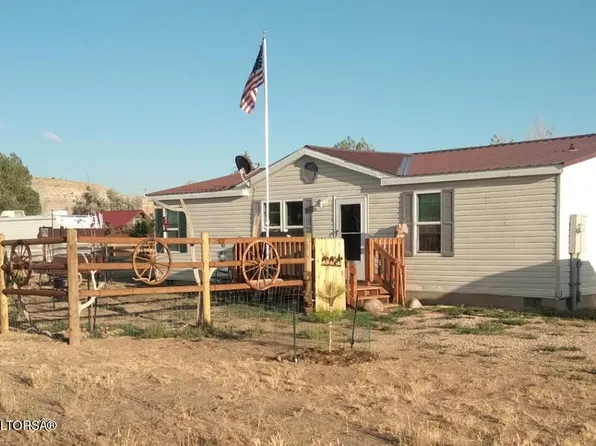 507 Maple St, La Barge, WY 83123