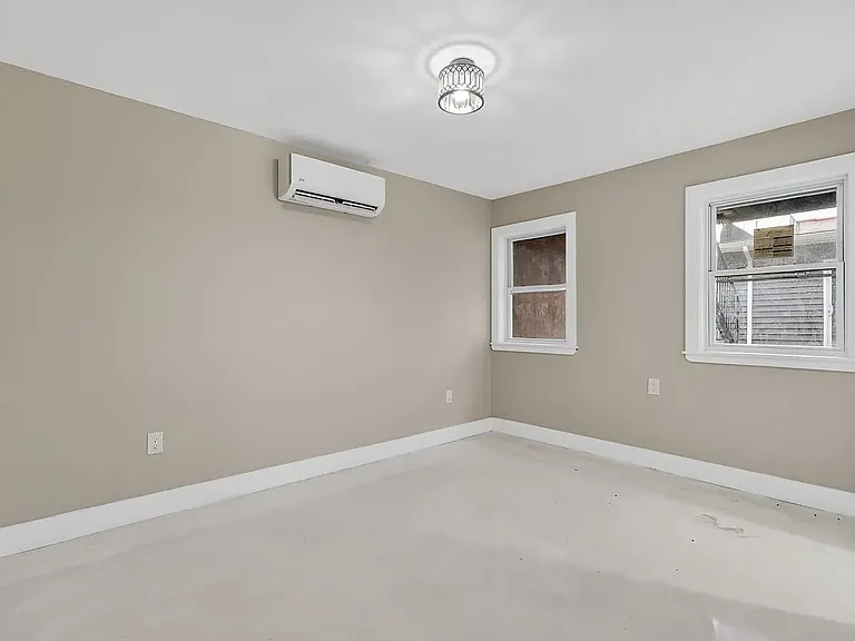 27 Monaco Pl #1 — Photo 3