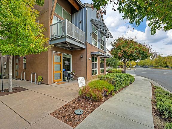 3rd image of 2779 Del Rio Pl Unit A