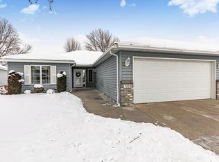 123 Willow Creek Dr, Waite Park, MN 56387