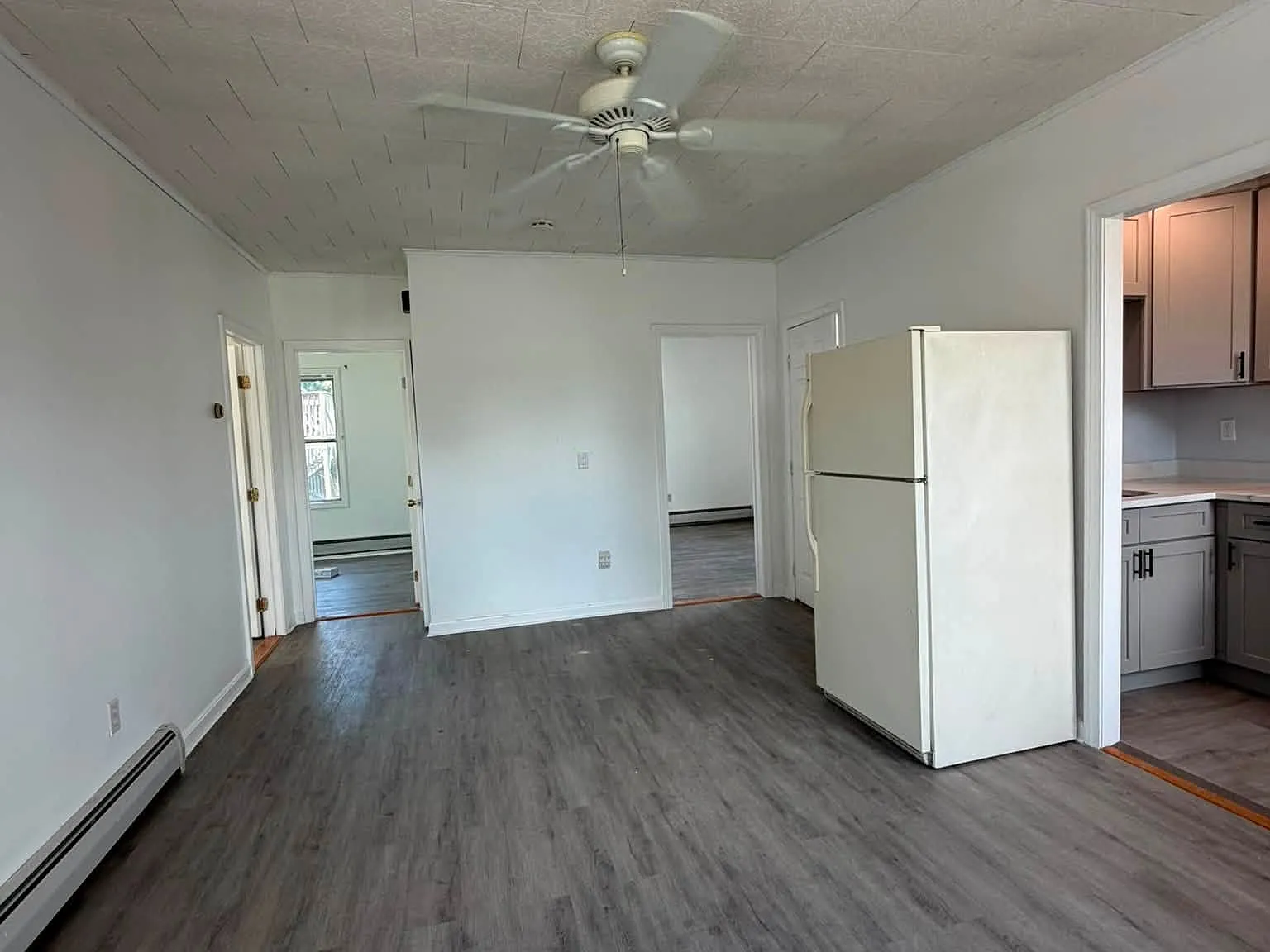 3 bed, $1,850 — Photo 4
