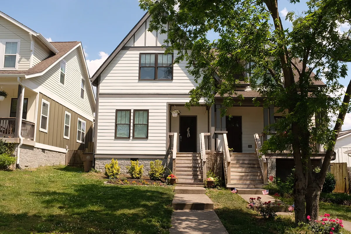 Photo 1 of 39 - 622B Annex Ave #B - Nashville, TN Primary Photo - 622B Annex Ave #B