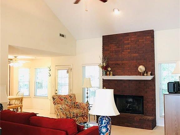 4th image of 1792 S Tallgrass Dr