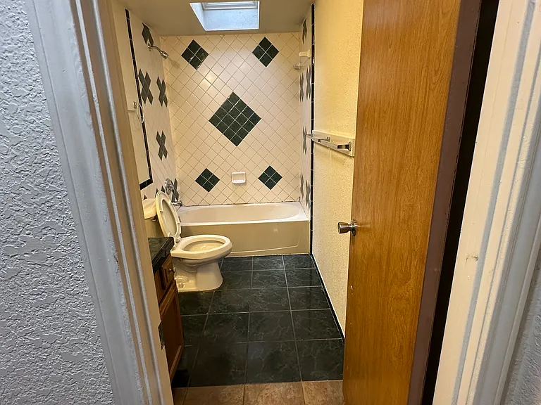 2705 Cypress Ln — Photo 14