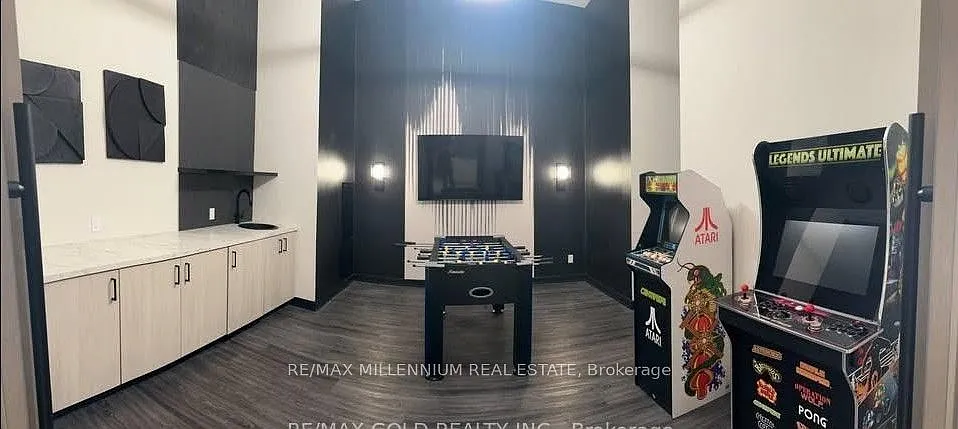 2 bed, $2,600 — Photo 4