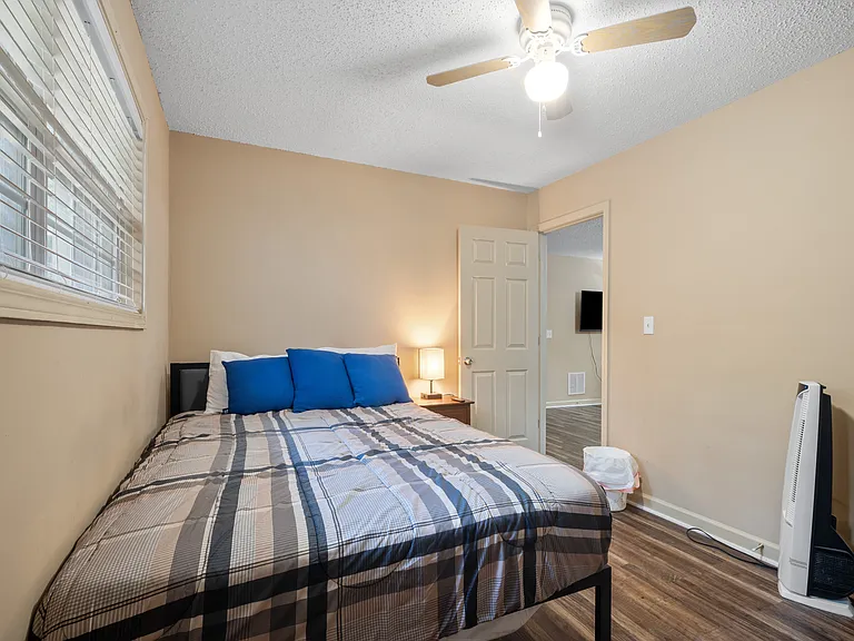 646 Woodcrest Manor Dr — Photo 8