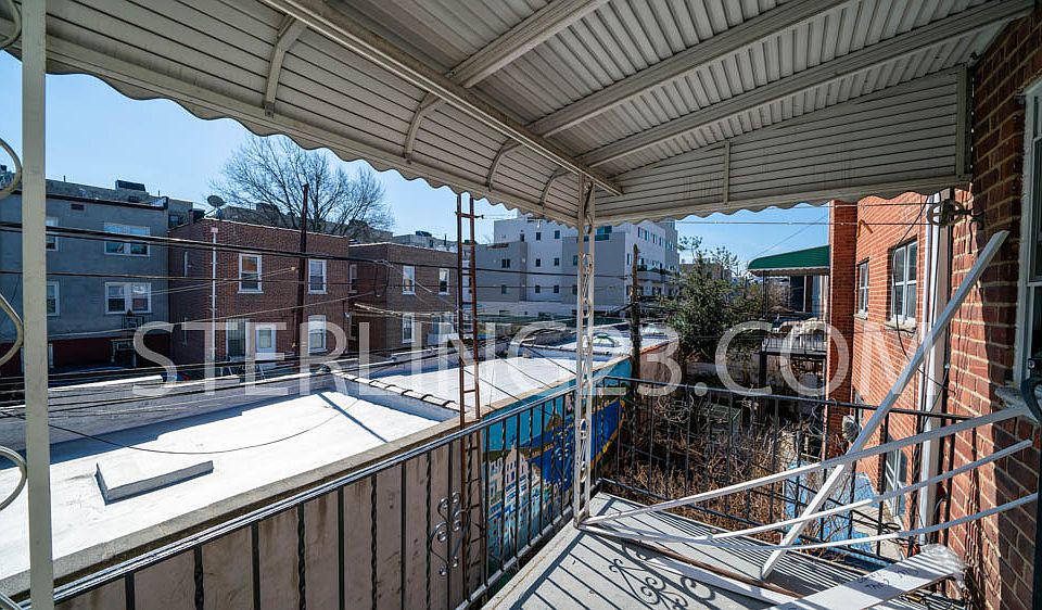 1st image of 2145 32nd St #1