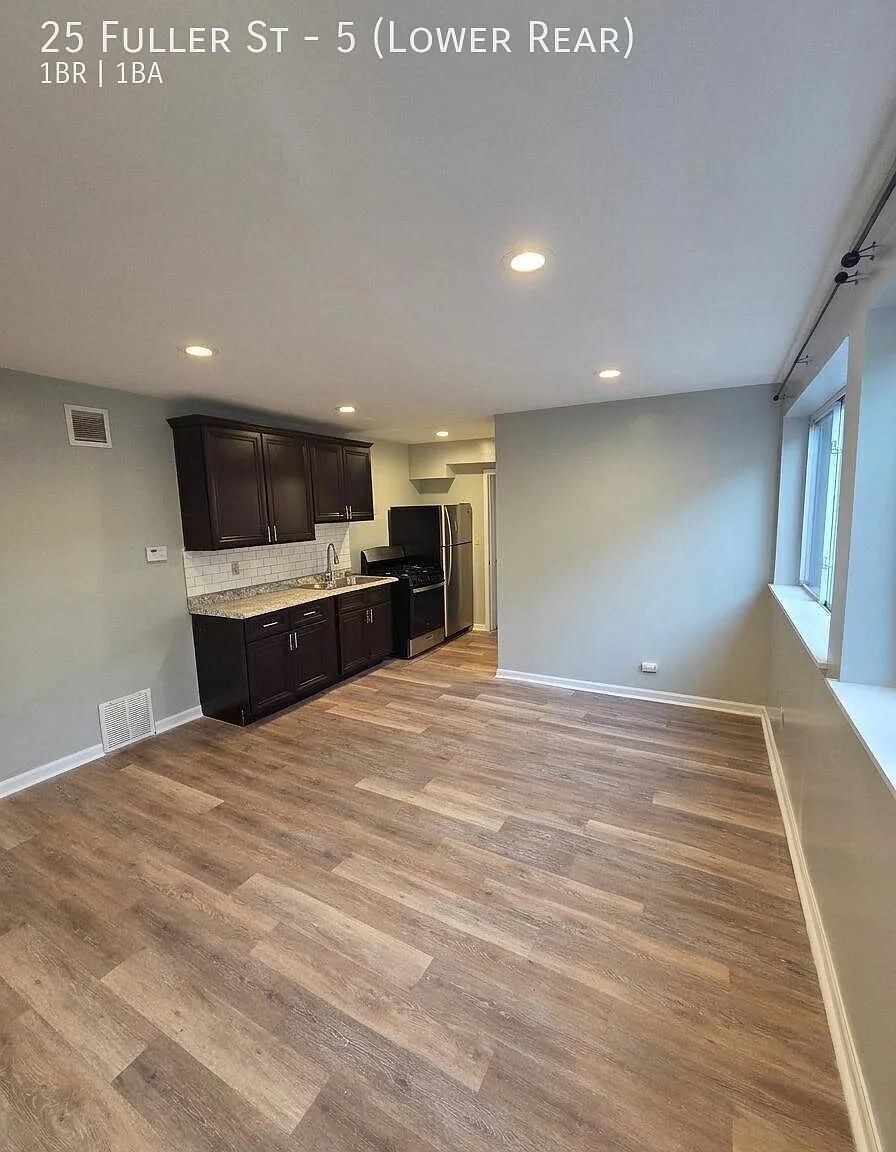 1 bed, 600 sqft, $900 — Photo 1