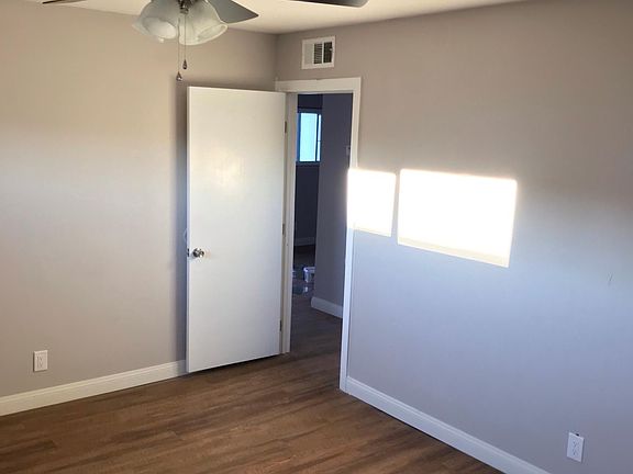 5th image of 3380 Cambridge St APT 2