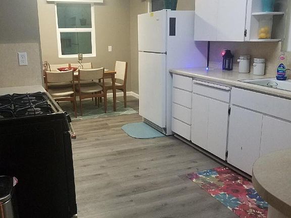 3rd image of 331 E 5th Ave
