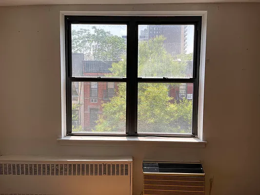 Rented by Eric Goodman Realty Corp | media 15