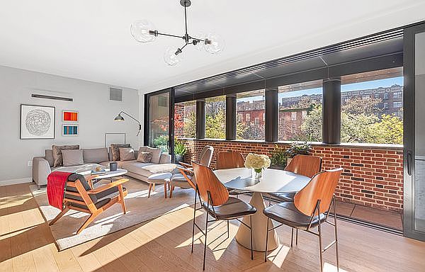 1st image of 100 Barrow St #3D