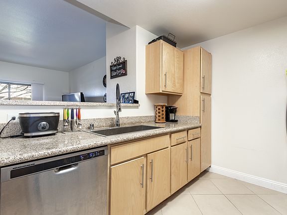 5th image of 8250 N Grand Canyon Dr Unit 1126
