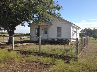 832 Quebe Ln, Mc Gregor, TX 76657