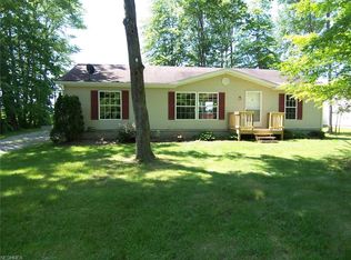888 Long Shadow Ln, Rome, OH 44085