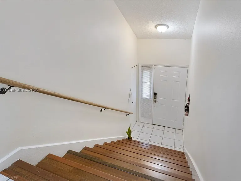 2622 SE 19th Ct #207-B — Photo 5