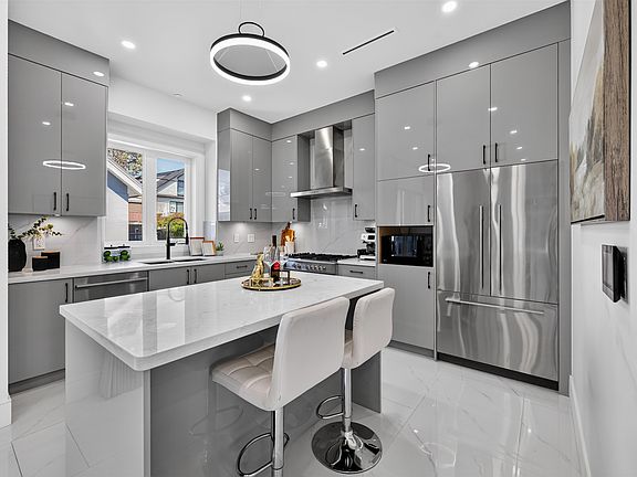 5th image of 425 E 56th Ave